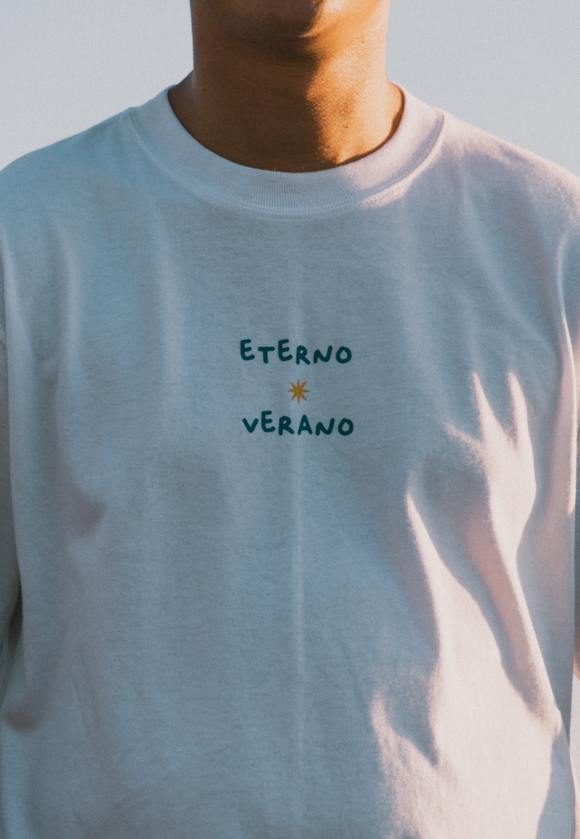 Cuantos Soles Boxy Tee White